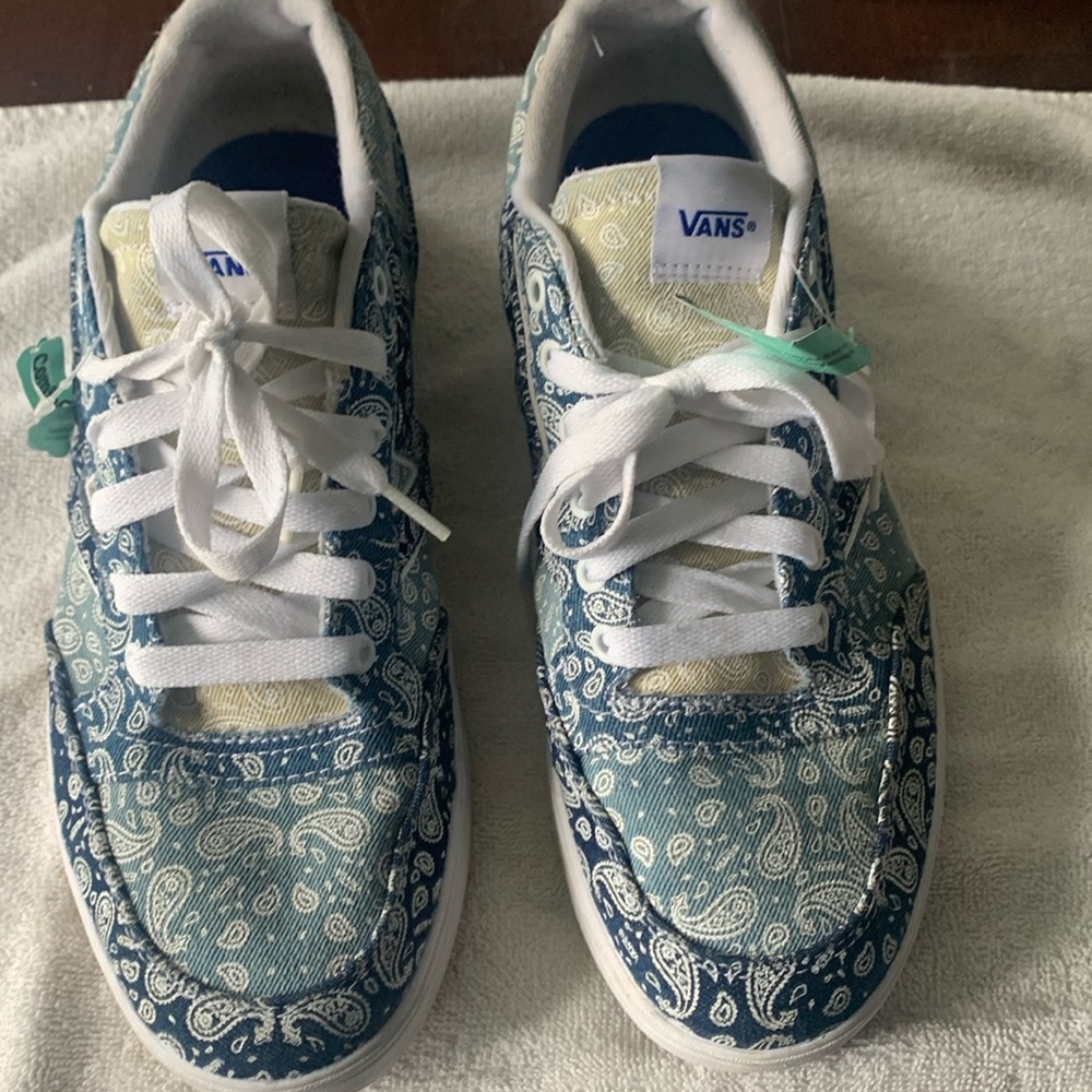 Van’s Blue bandanna